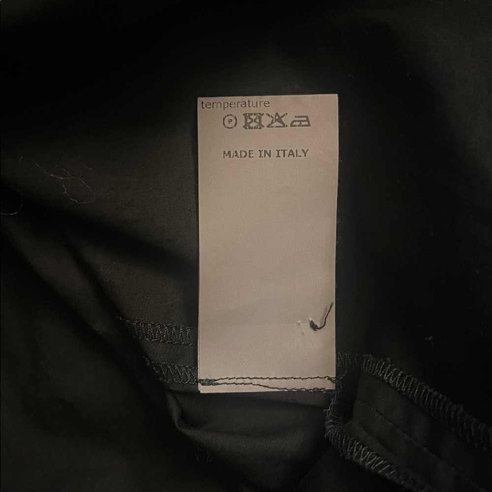 J26 G. Label Top - Picture 5 of 5